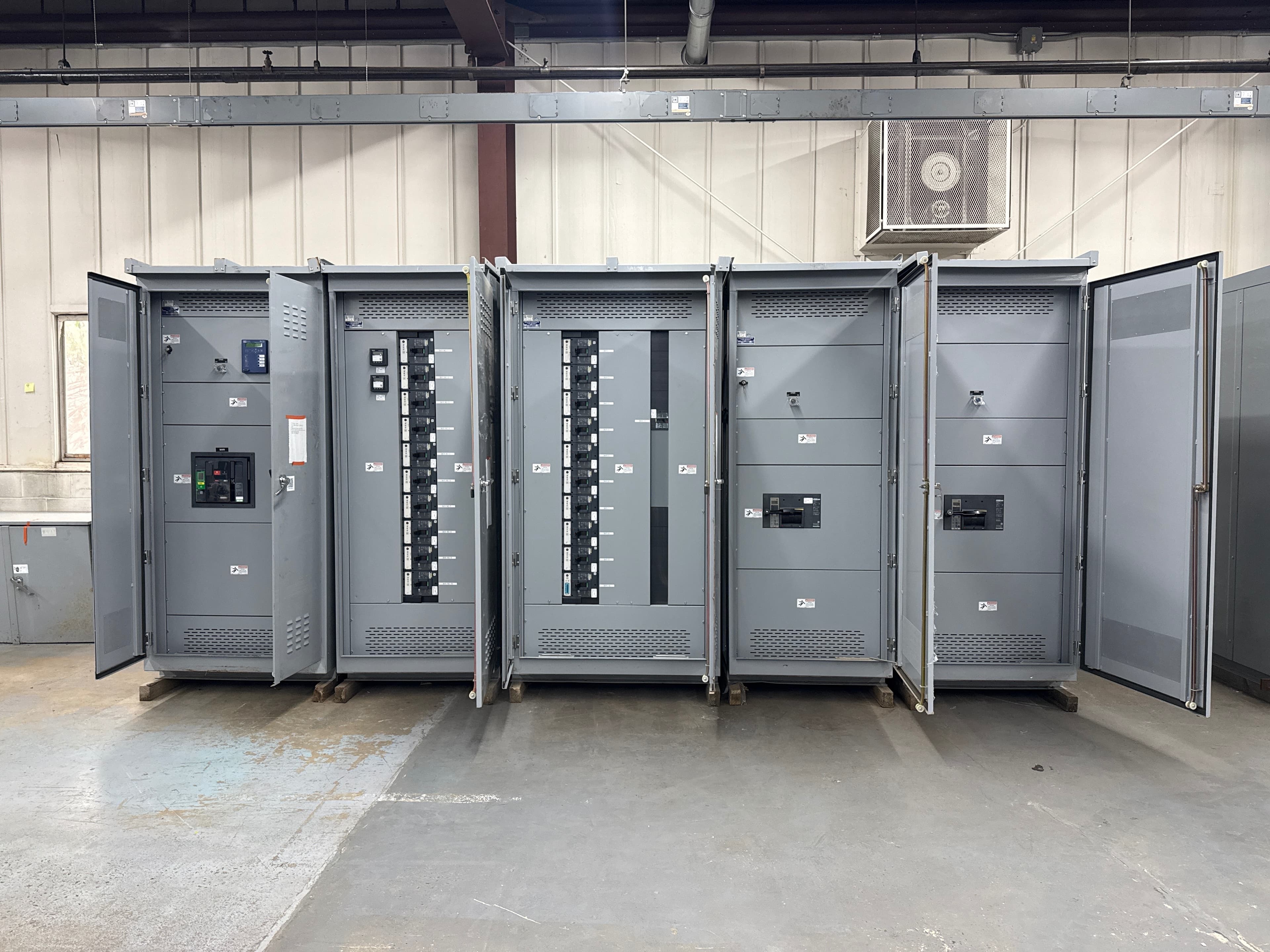 GAVAN-GRAHAM, 4000 AMP, 480/277 VOLTS, 5 SECTIONS second photo